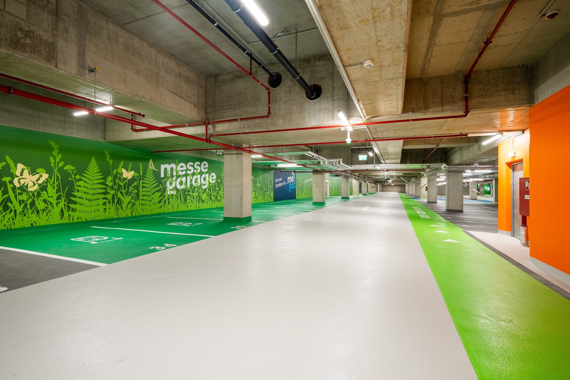 Tiefgarage Messegarage Graz mit klarer Orientierung und E-Ladepunkten